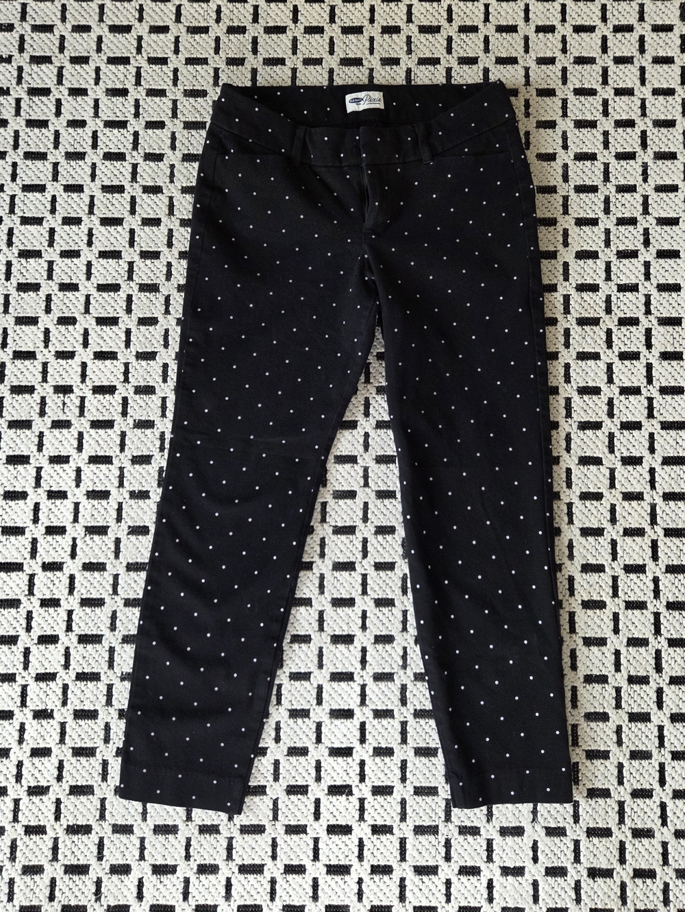 Old Navy Pixie Pants, 4 Reg